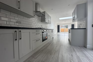 4 bed house, Delamere Road, Southsea, Portsmouth, PO40JA - Image 1